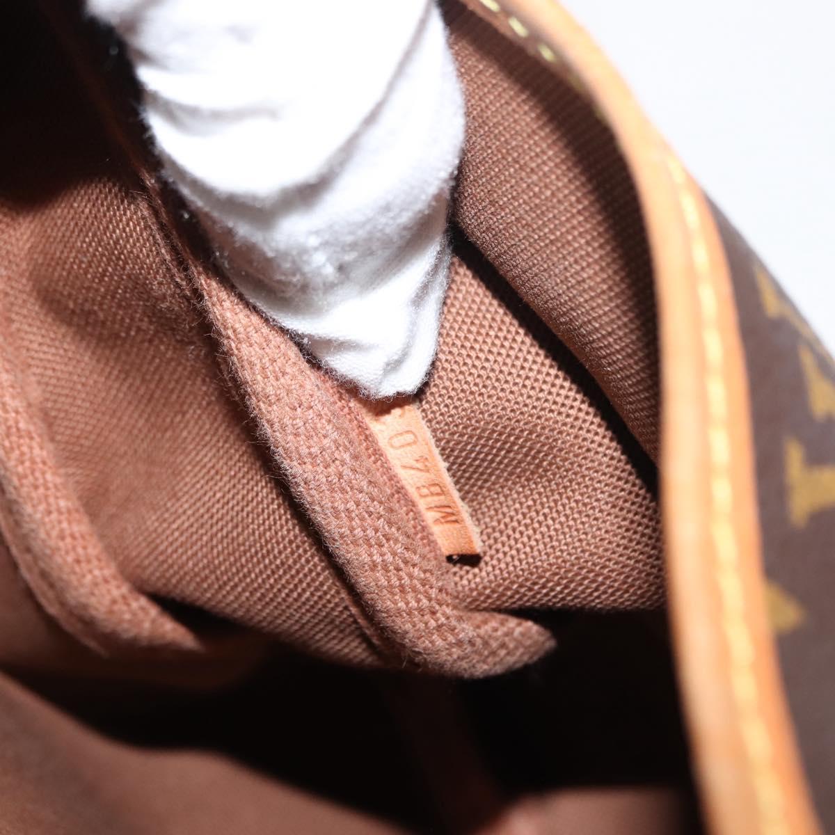 LOUIS VUITTON Monogram Saumur 30 Shoulder Bag M42256 LV Auth am9240