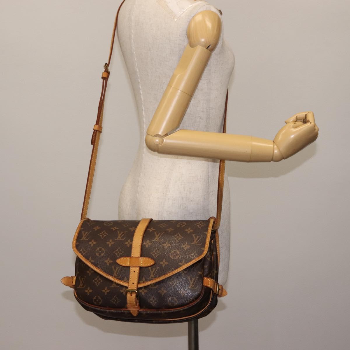 LOUIS VUITTON Monogram Saumur 30 Shoulder Bag M42256 LV Auth am9240