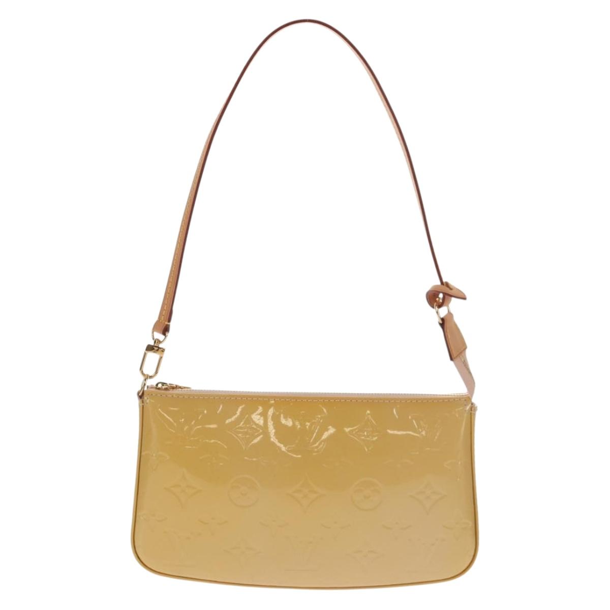 LOUIS VUITTON Vernis Pochette Accessoires Rose Angelique M90072 Auth am9362V