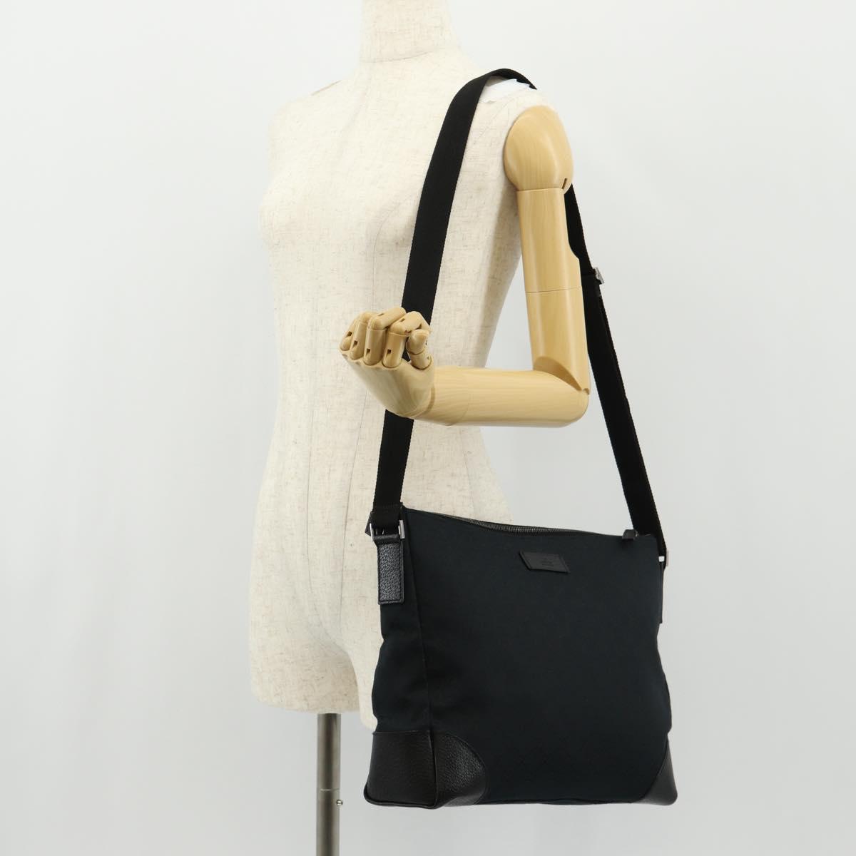 GUCCI GG Canvas Shoulder Bag Black Silver 110054 Auth am9428V