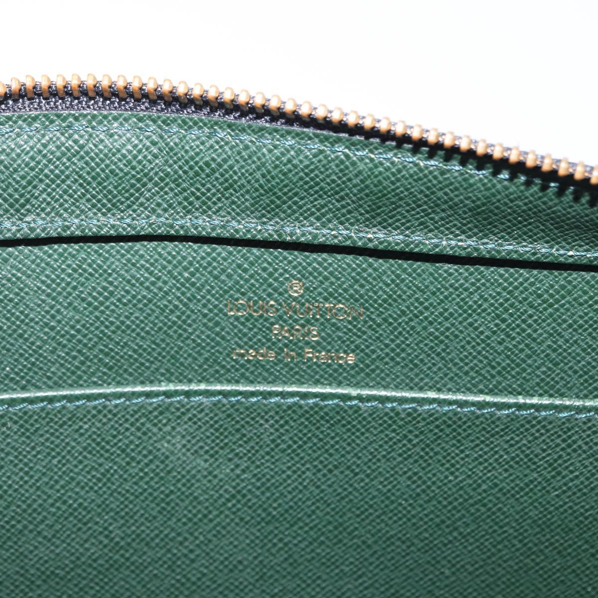 LOUIS VUITTON Taiga Baikal Clutch Bag Epicea M30184 LV Auth am9901