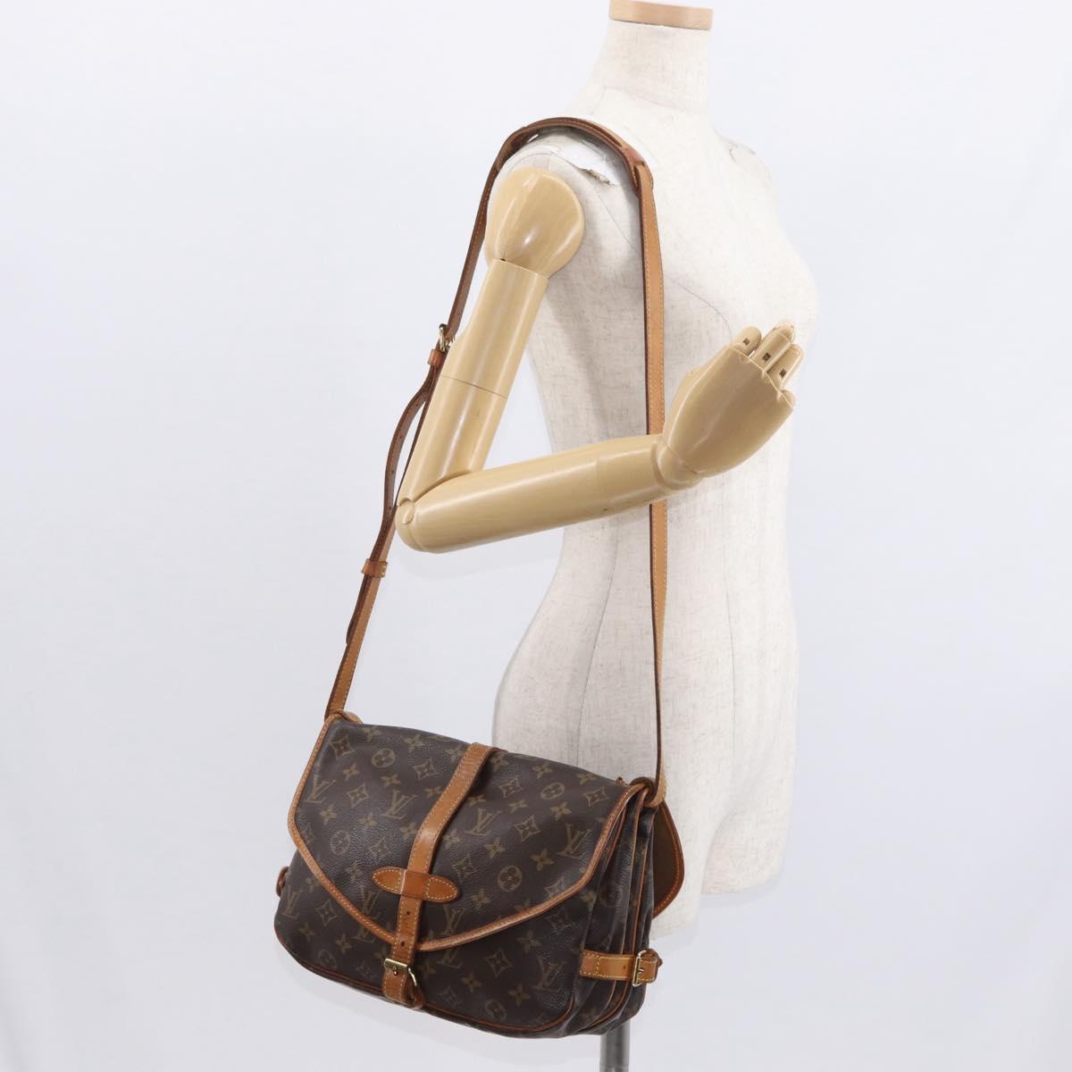 LOUIS VUITTON Monogram Saumur 30 Shoulder Bag M42256 LV Auth am9911