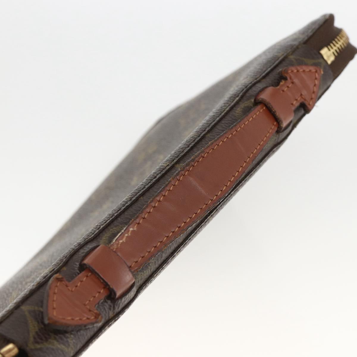 LOUIS VUITTON Monogram Poche Escapade Travel Case M60113 LV Auth AMZ316