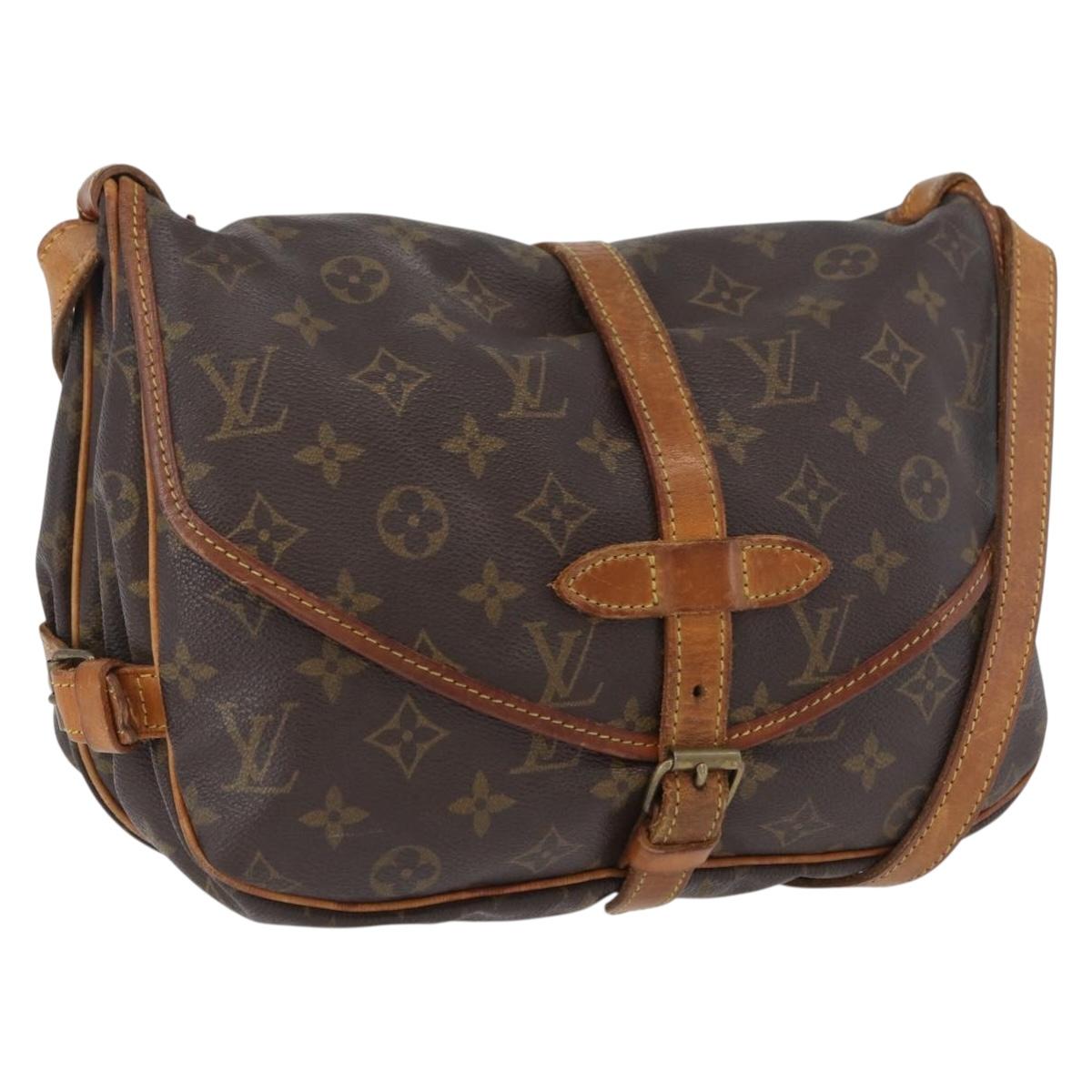 LOUIS VUITTON Monogram Saumur 30 Shoulder Bag M42256 LV Auth AMZ352