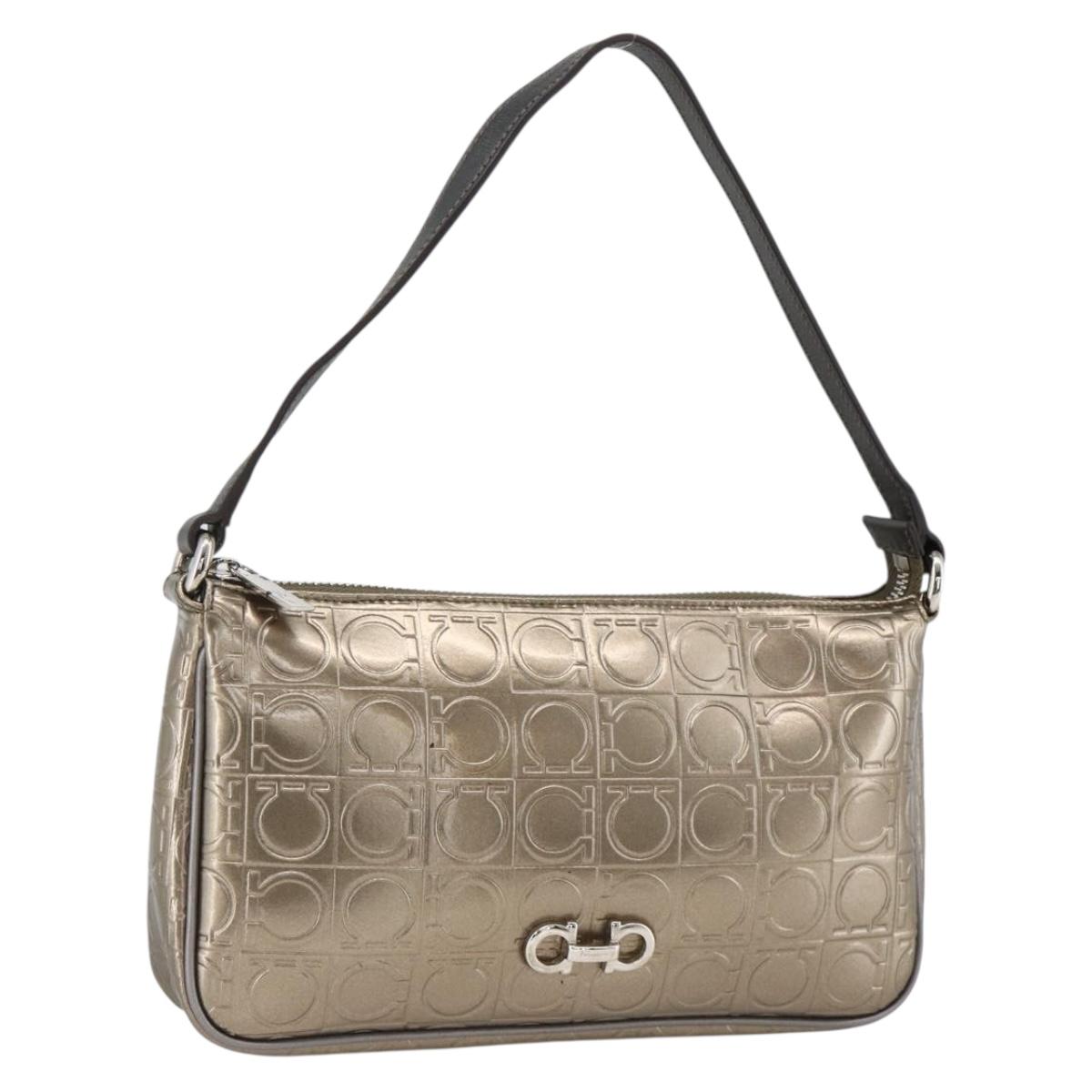 Salvatore Ferragamo Gancini Shoulder Bag Leather Gold Auth AMZ465A