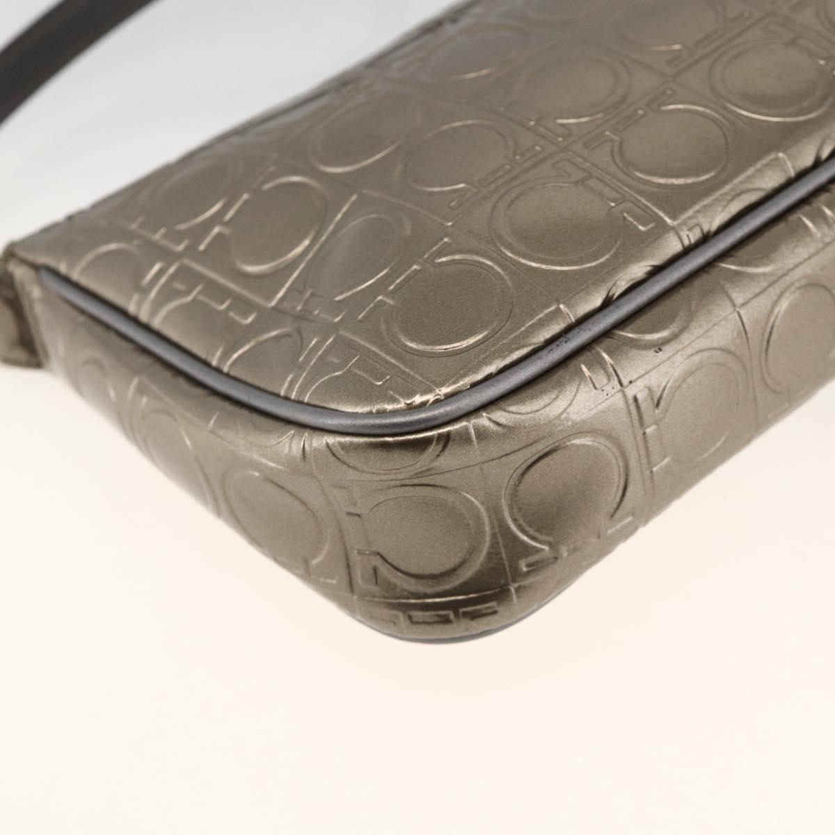 Salvatore Ferragamo Gancini Shoulder Bag Leather Gold Auth AMZ465A