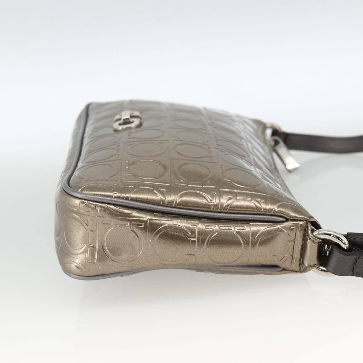 Salvatore Ferragamo Gancini Shoulder Bag Leather Gold Auth AMZ465A