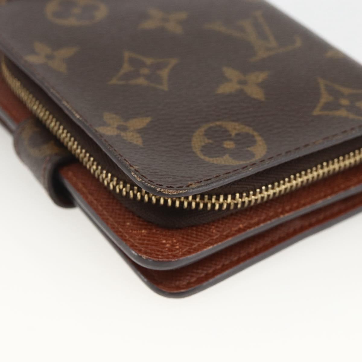 LOUIS VUITTON Monogram Compact Zip Wallet M61667 LV Auth AMZ571