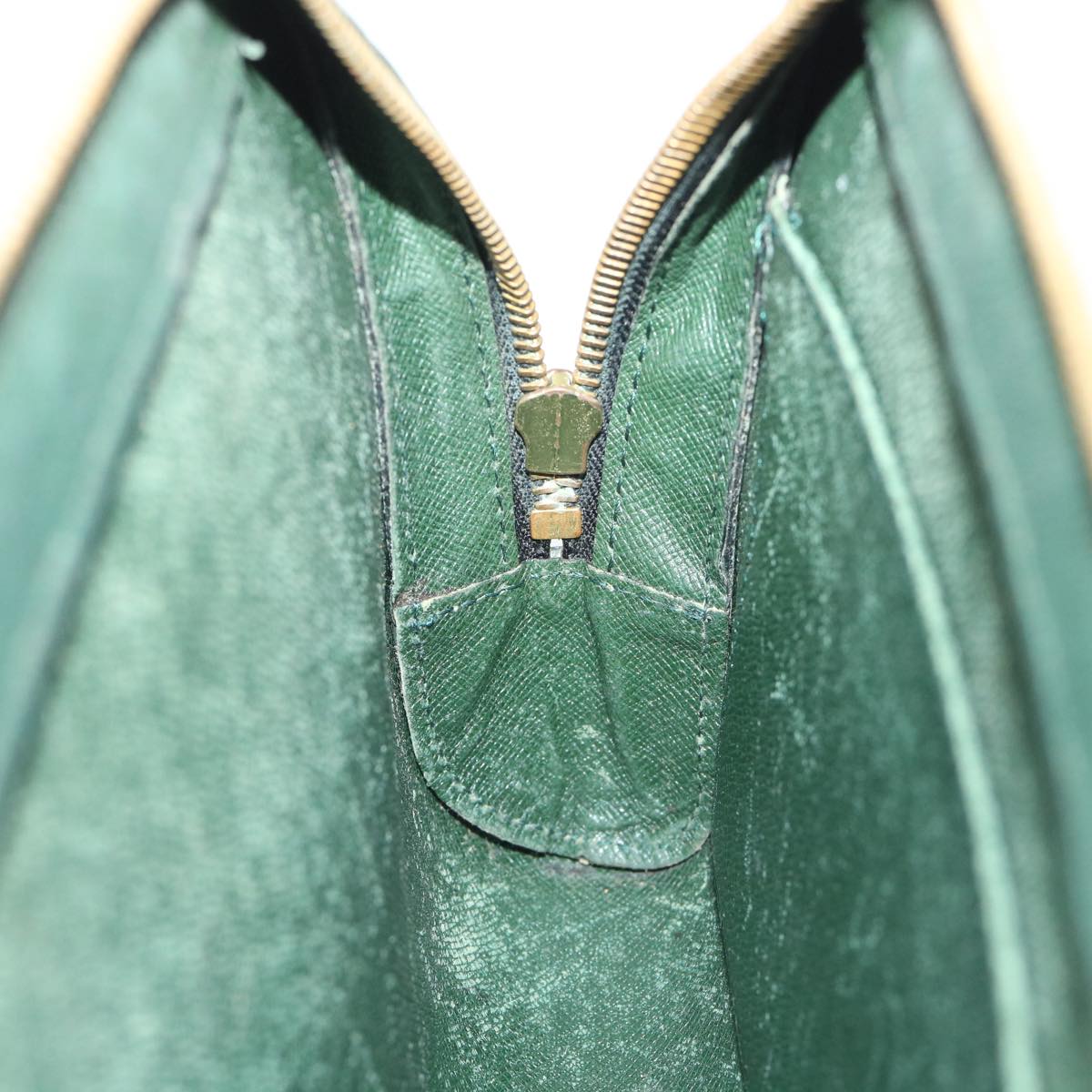 LOUIS VUITTON Taiga Baikal Clutch Bag Epicea M30184 LV Auth ar10169B