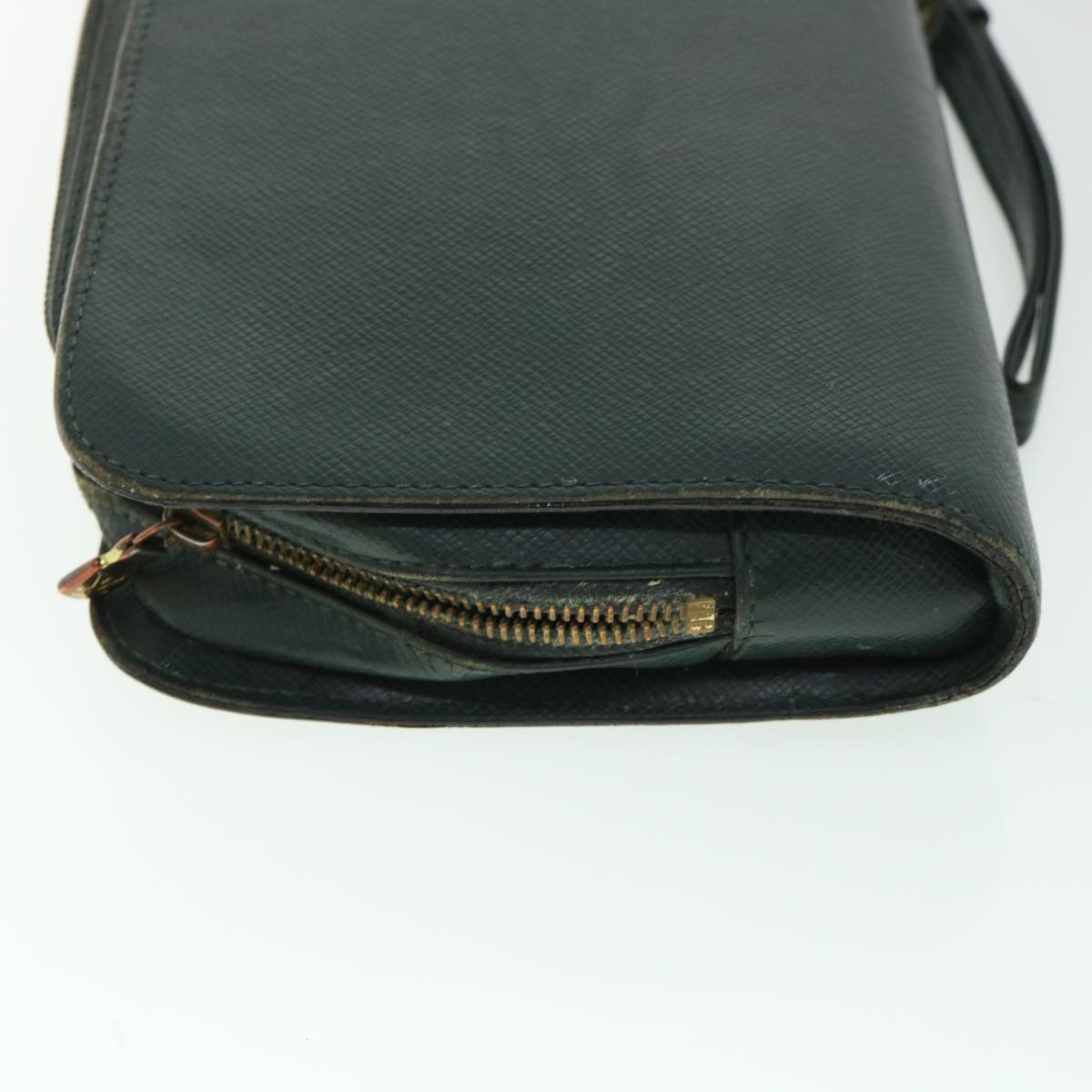 LOUIS VUITTON Taiga Baikal Clutch Bag Epicea M30184 LV Auth ar10169B