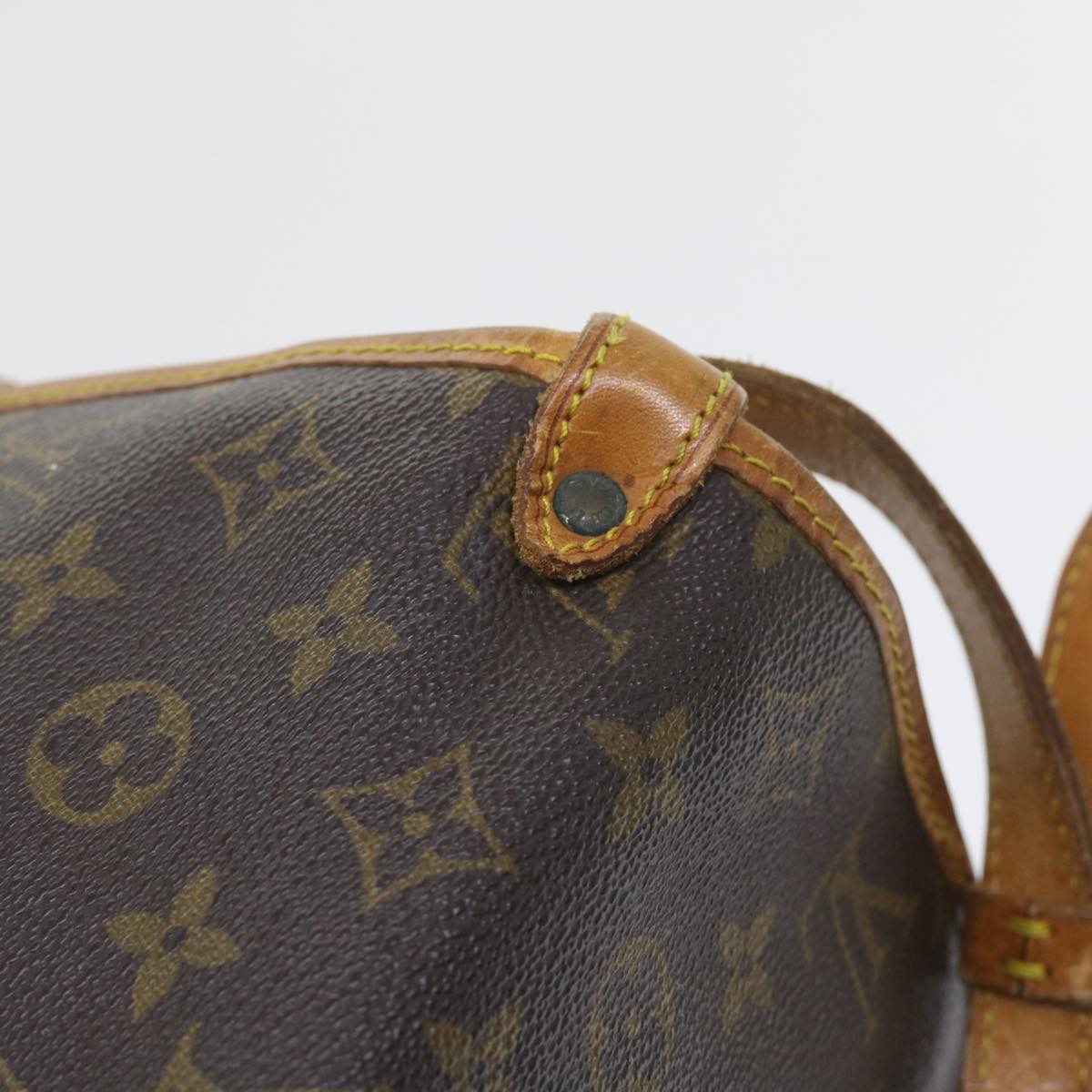 LOUIS VUITTON Monogram Saumur 30 Shoulder Bag M42256 LV Auth ar10614B