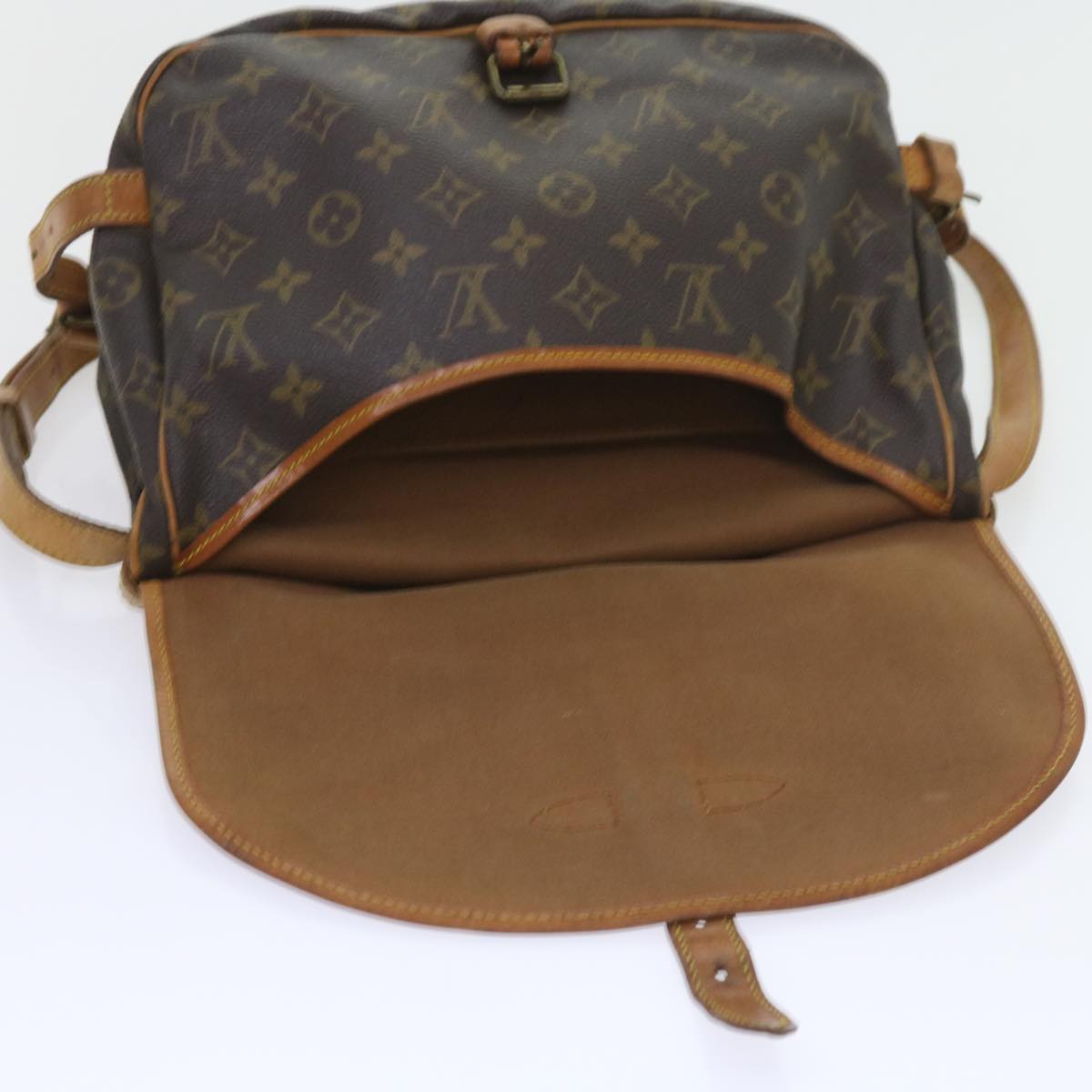 LOUIS VUITTON Monogram Saumur 30 Shoulder Bag M42256 LV Auth ar10614B