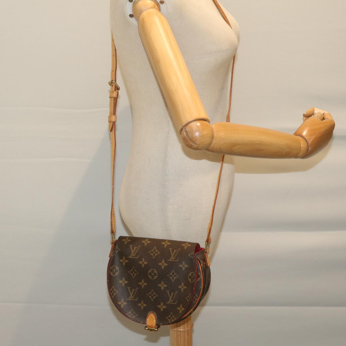 LOUIS VUITTON Monogram Tambourine Shoulder Bag M51179 LV Auth ar11156B