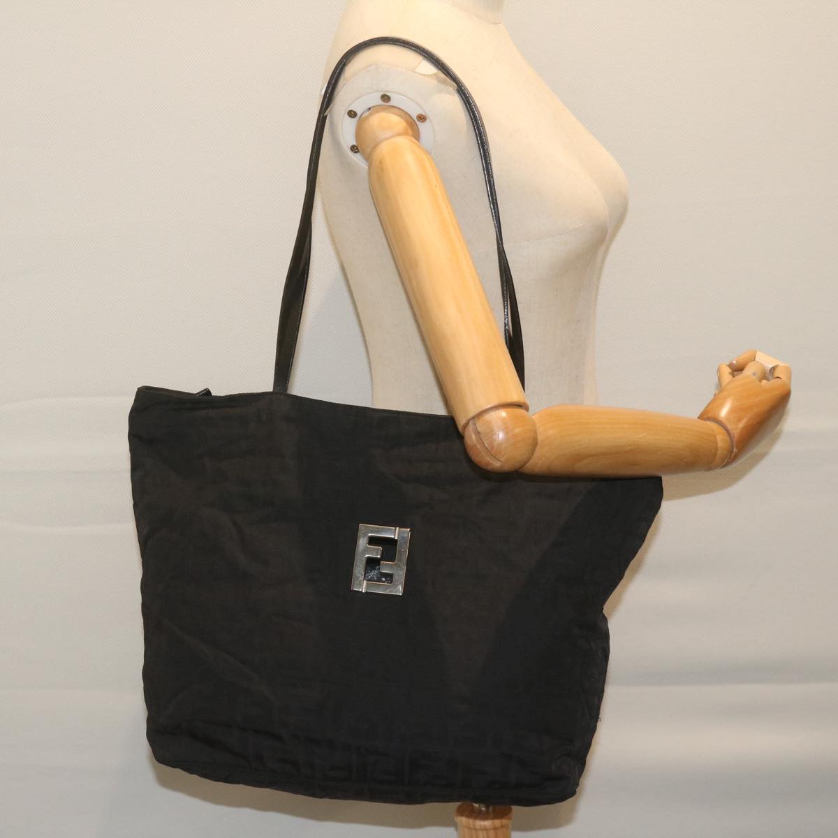 FENDI Zucca Canvas Tote Bag Black Auth ar11225