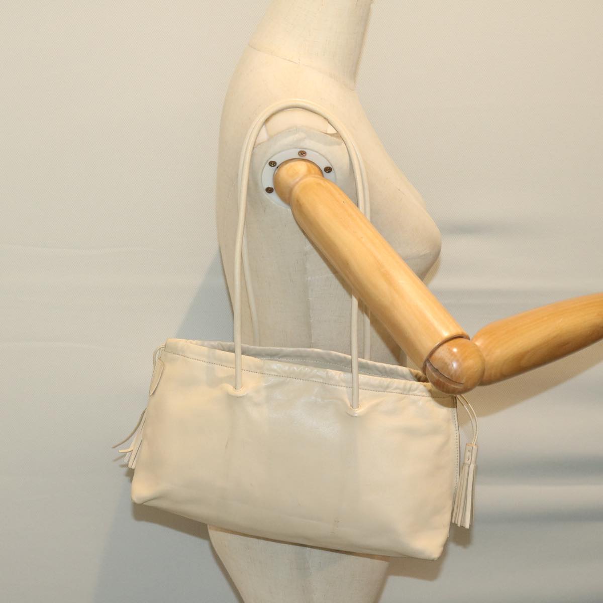 GUCCI Shoulder Bag Leather Beige 001 4403 Auth ar11426