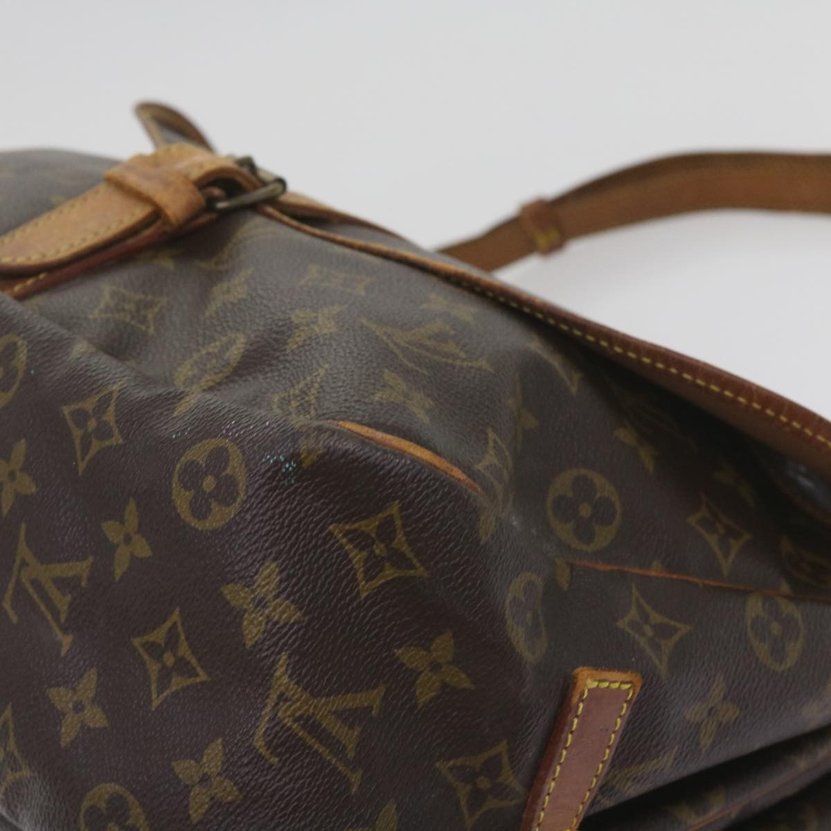 LOUIS VUITTON Monogram Saumur 35 Shoulder Bag M42254 LV Auth ar11433