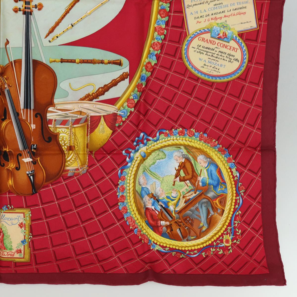 HERMES Carre 90 Scarf Hymn to Mozart Silk Red Auth ar12070