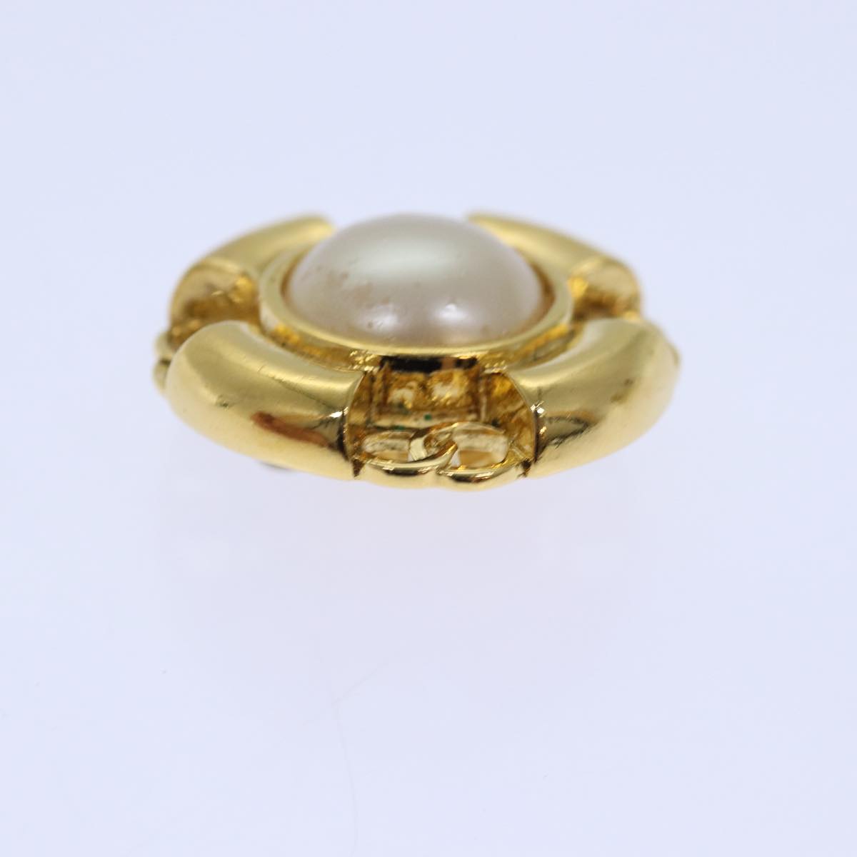 CHANEL COCO Mark Pearl Earring metal Gold CC Auth ar12349