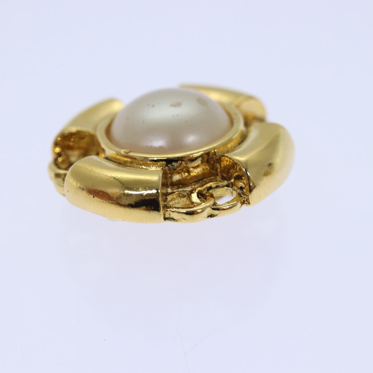 CHANEL COCO Mark Pearl Earring metal Gold CC Auth ar12349