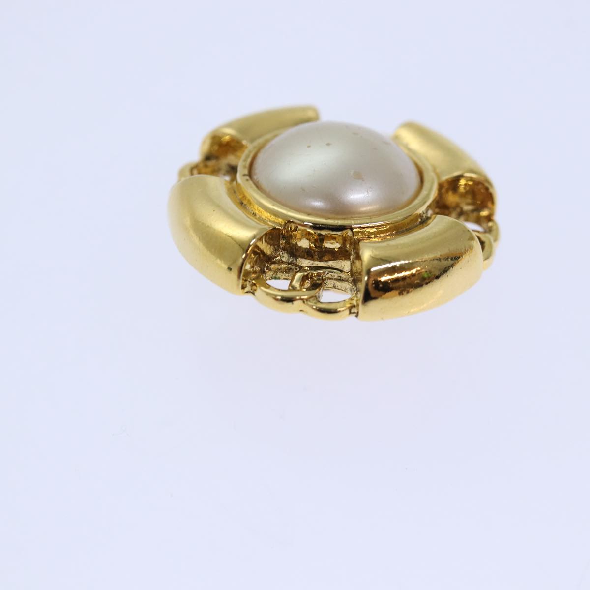 CHANEL COCO Mark Pearl Earring metal Gold CC Auth ar12349