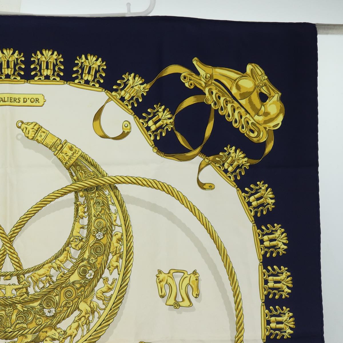 HERMES Carre 90 Scarf Silk ""LES CAVALIERS D'OR"" Navy White Auth ar12421