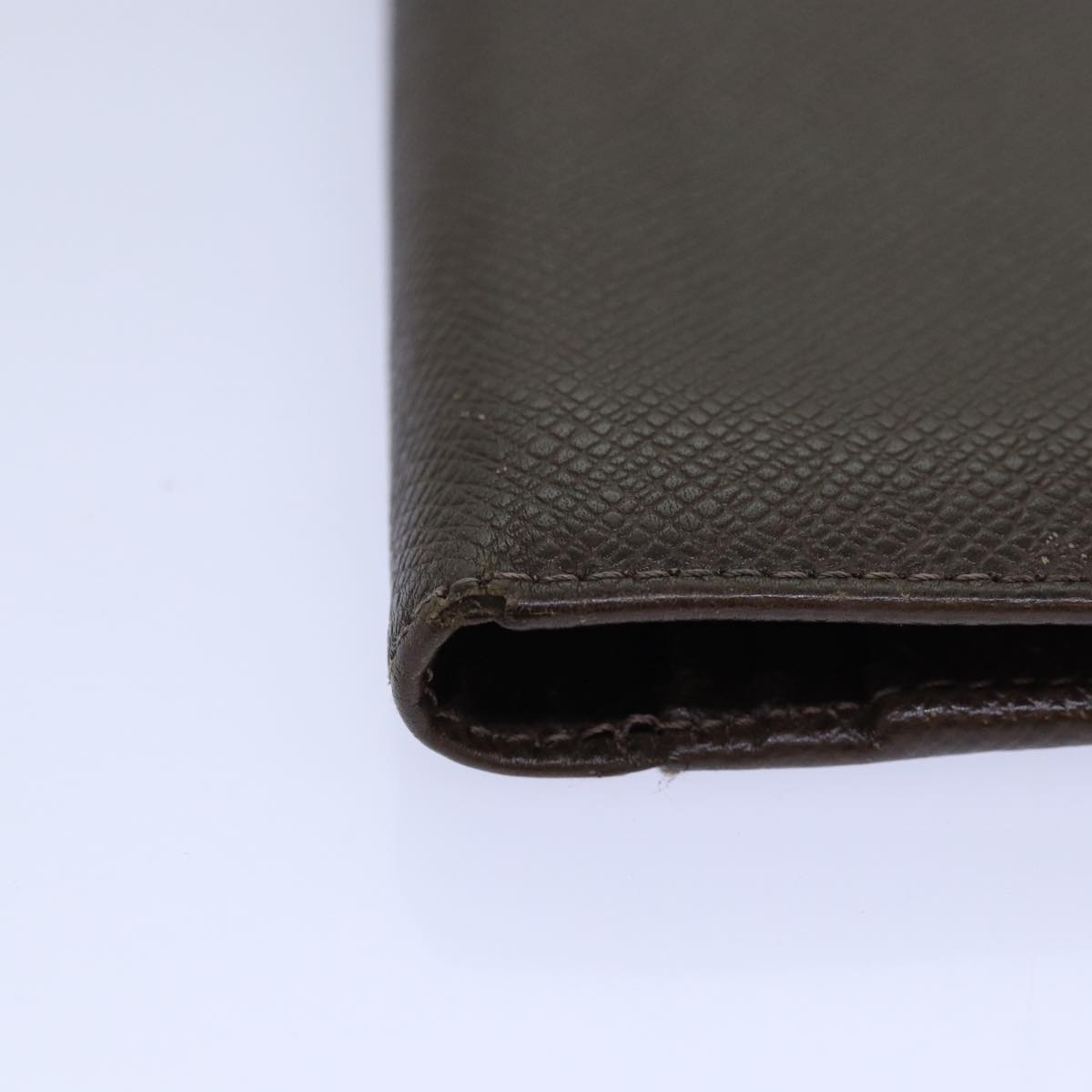 LOUIS VUITTON Taiga Brazza Portefeuille Long Wallet Grizzly M32578 Auth ar12456