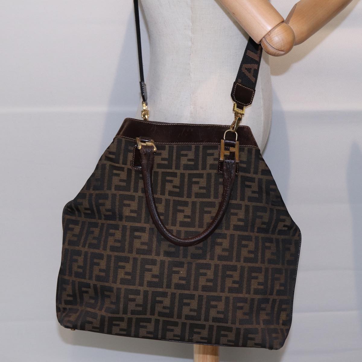 FENDI Zucca Canvas Hand Bag 2way Brown Black gold Auth ar12498