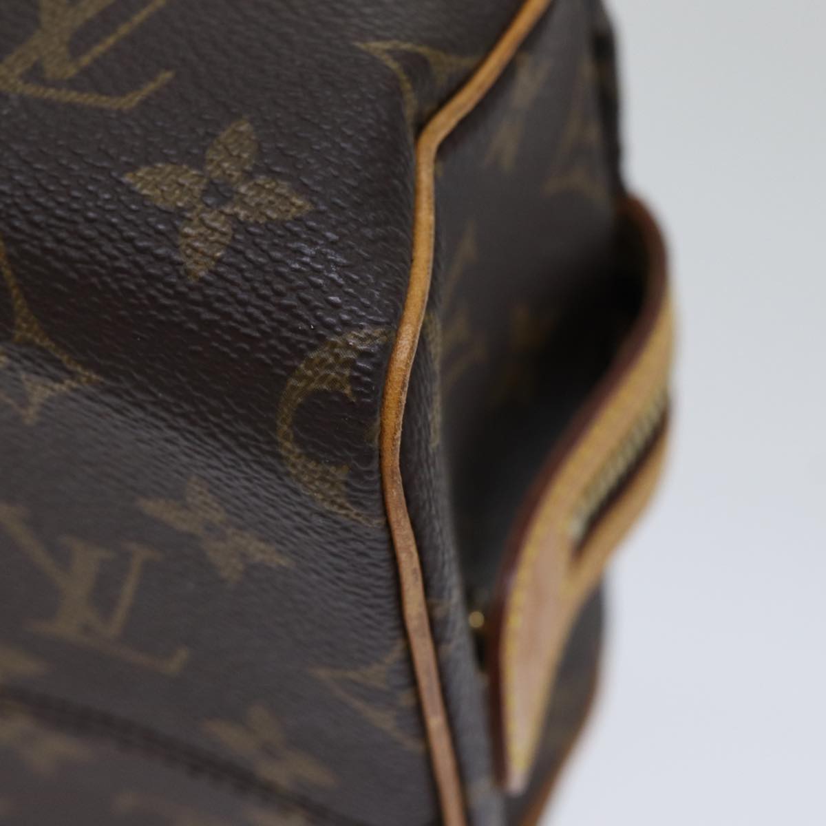 LOUIS VUITTON Monogram Trousse Patte Pression Cosmetic Pouch M47636 Auth ar12515