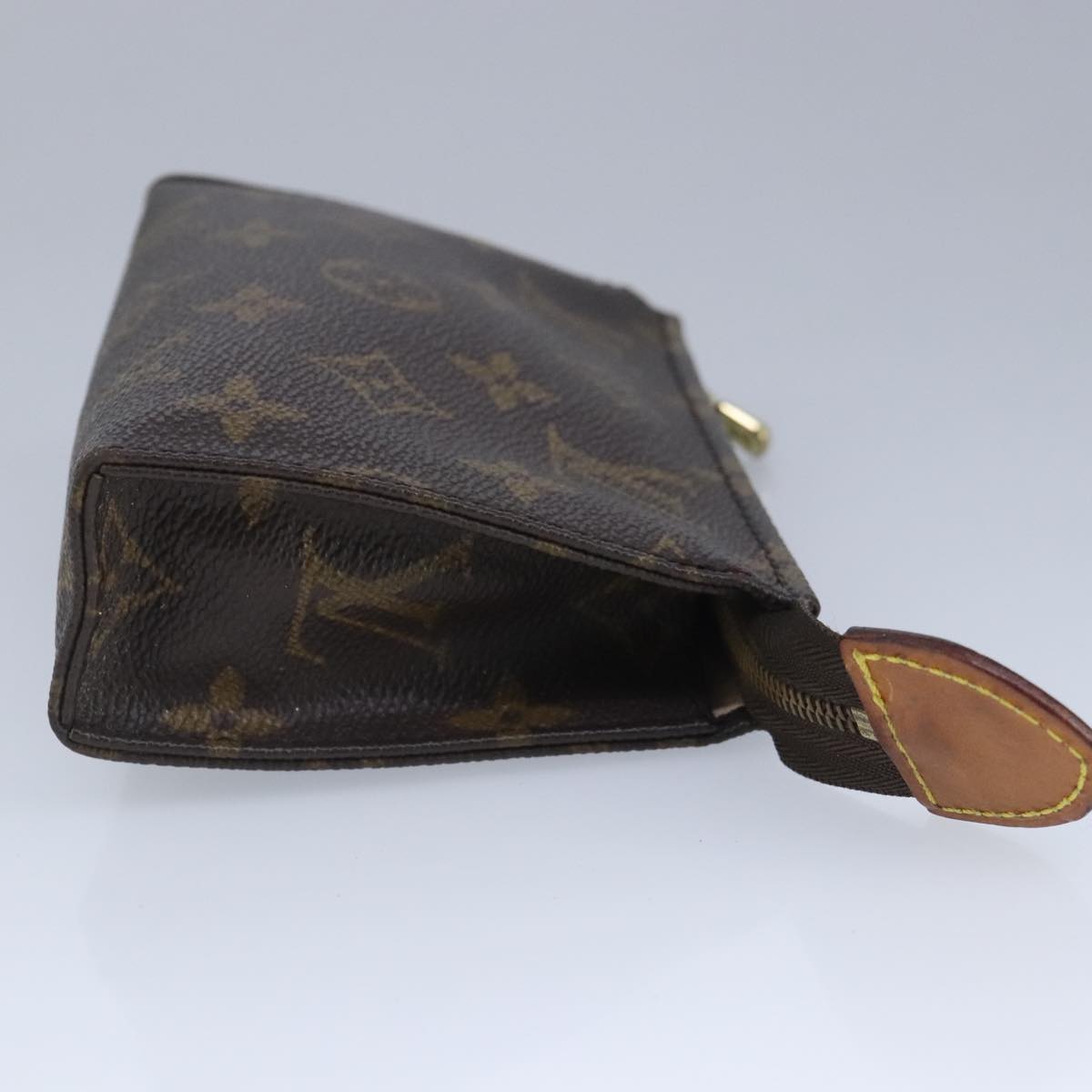 LOUIS VUITTON Monogram Poche Toilette 15 Pouch M47546 LV Auth ar12743