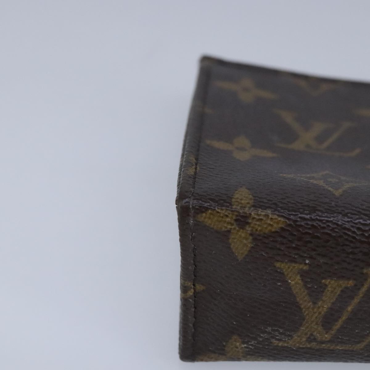 LOUIS VUITTON Monogram Poche Toilette 15 Pouch M47546 LV Auth ar12744