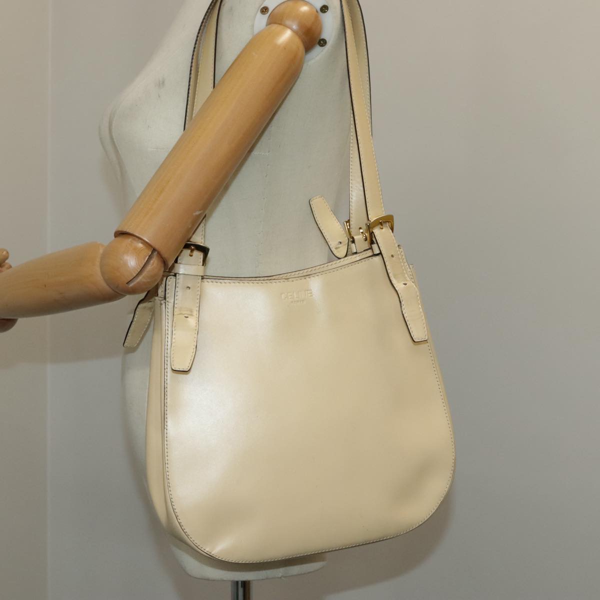 CELINE Shoulder Bag Leather Beige Auth ar12810