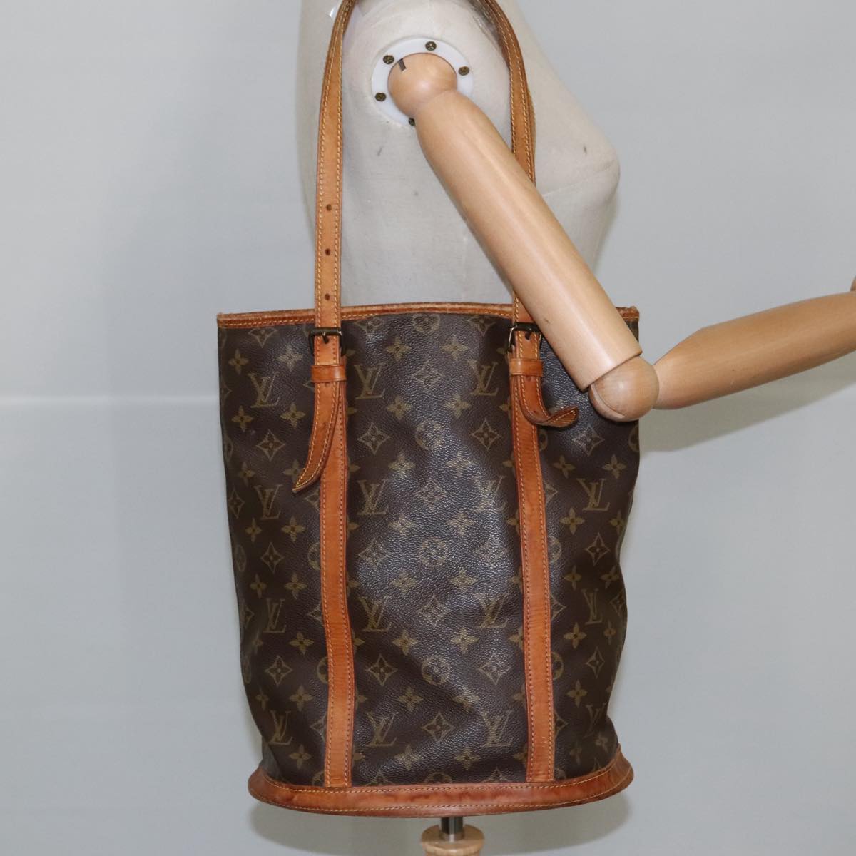 LOUIS VUITTON Monogram Bucket GM Shoulder Bag Vintage M42236 LV Auth ar12935