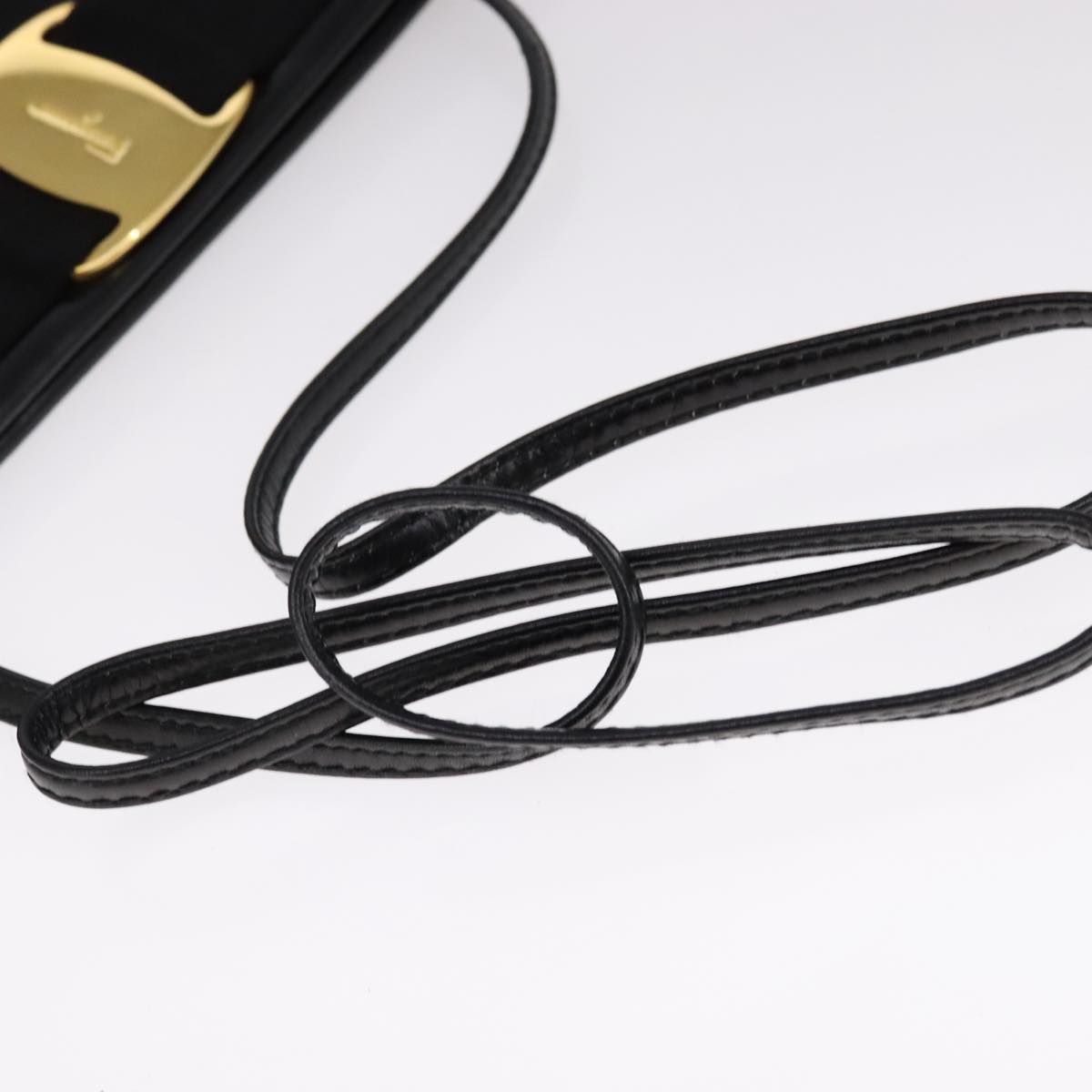 Salvatore Ferragamo Vala Shoulder Bag Leather Black Gold Auth ar13206