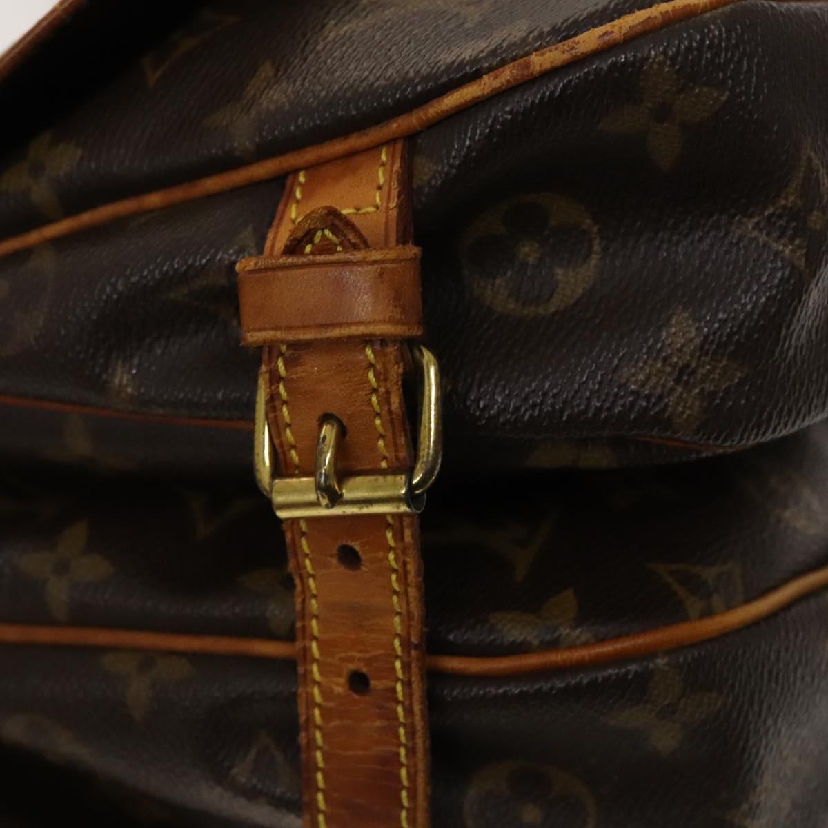 LOUIS VUITTON Monogram Saumur 30 Shoulder Bag M42256 LV Auth ar13526