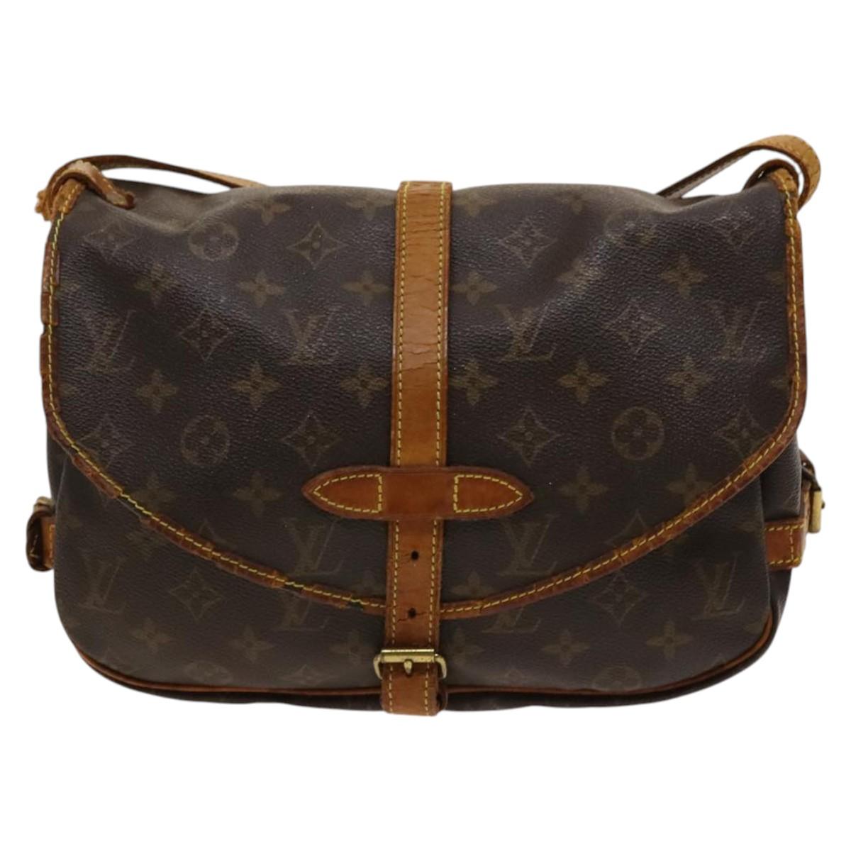 LOUIS VUITTON Monogram Saumur 30 Shoulder Bag M42256 LV Auth ar13526