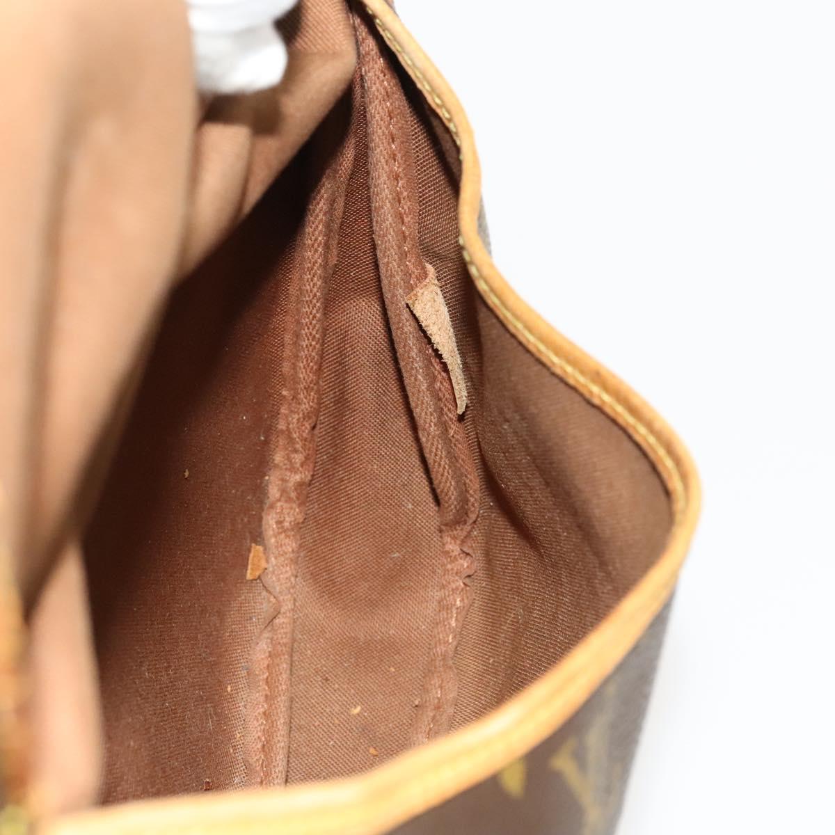 LOUIS VUITTON Monogram Saumur 30 Shoulder Bag M42256 LV Auth ar13526