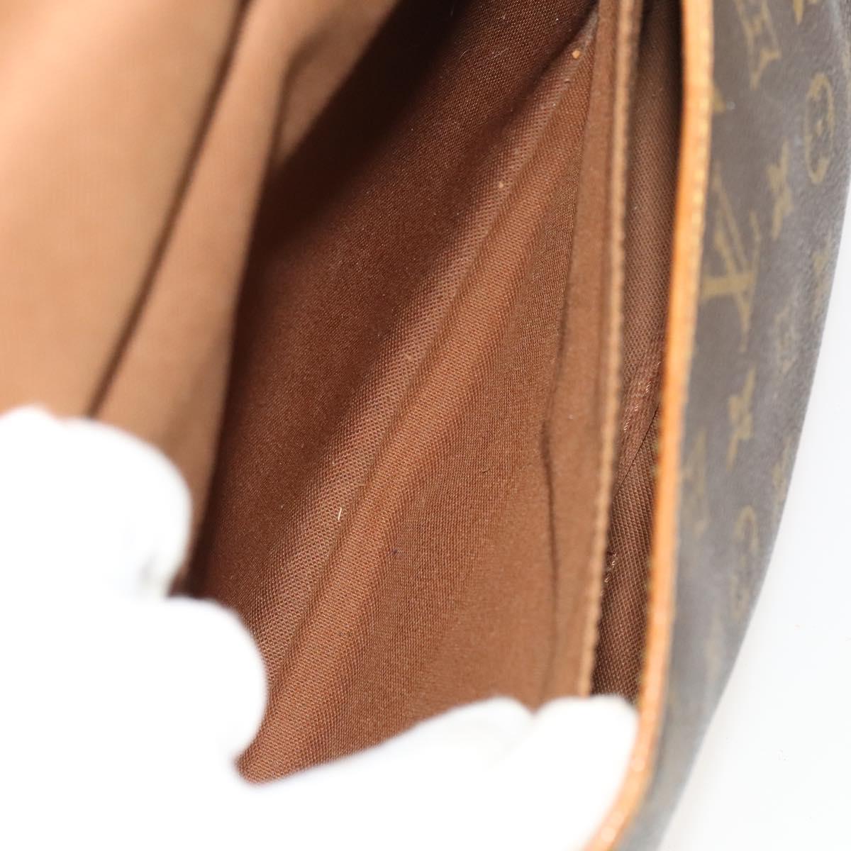 LOUIS VUITTON Monogram Saumur 30 Shoulder Bag M42256 LV Auth ar13526