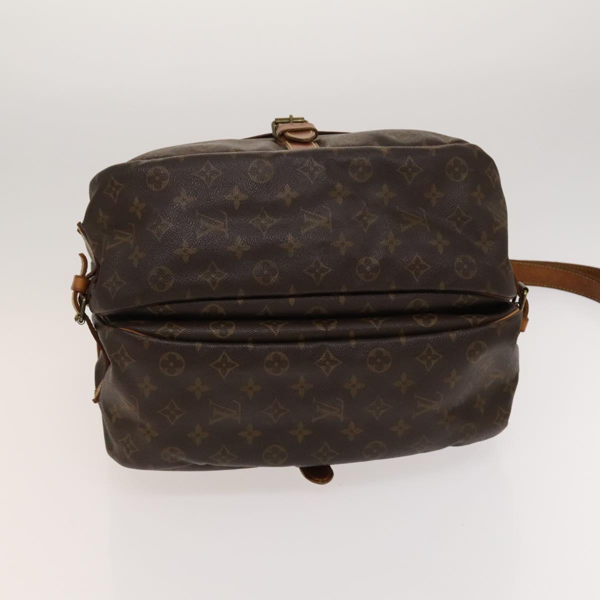 LOUIS VUITTON Monogram Saumur 35 Shoulder Bag M42254 LV Auth ar13595