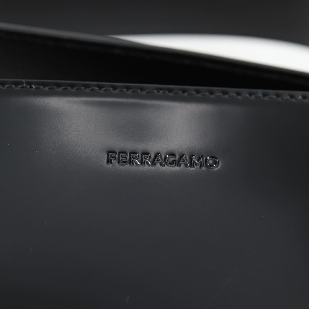 Salvatore Ferragamo Gancini Shoulder Bag Patent leather Black Auth ar13607V