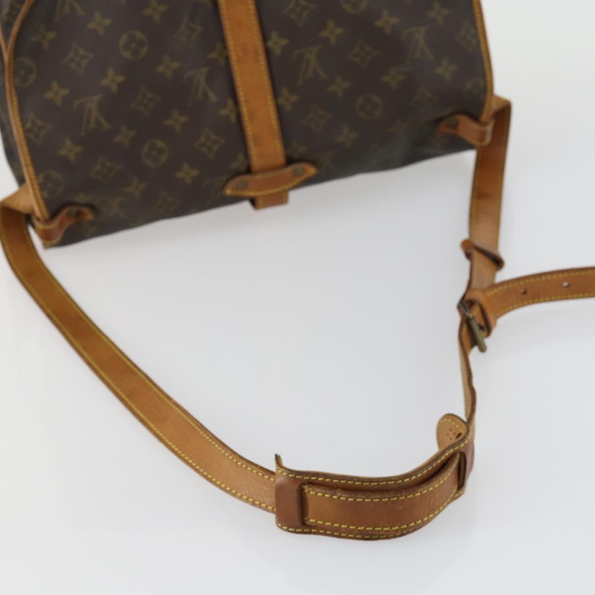 LOUIS VUITTON Monogram Saumur 35 Shoulder Bag M42254 LV Auth ar13864