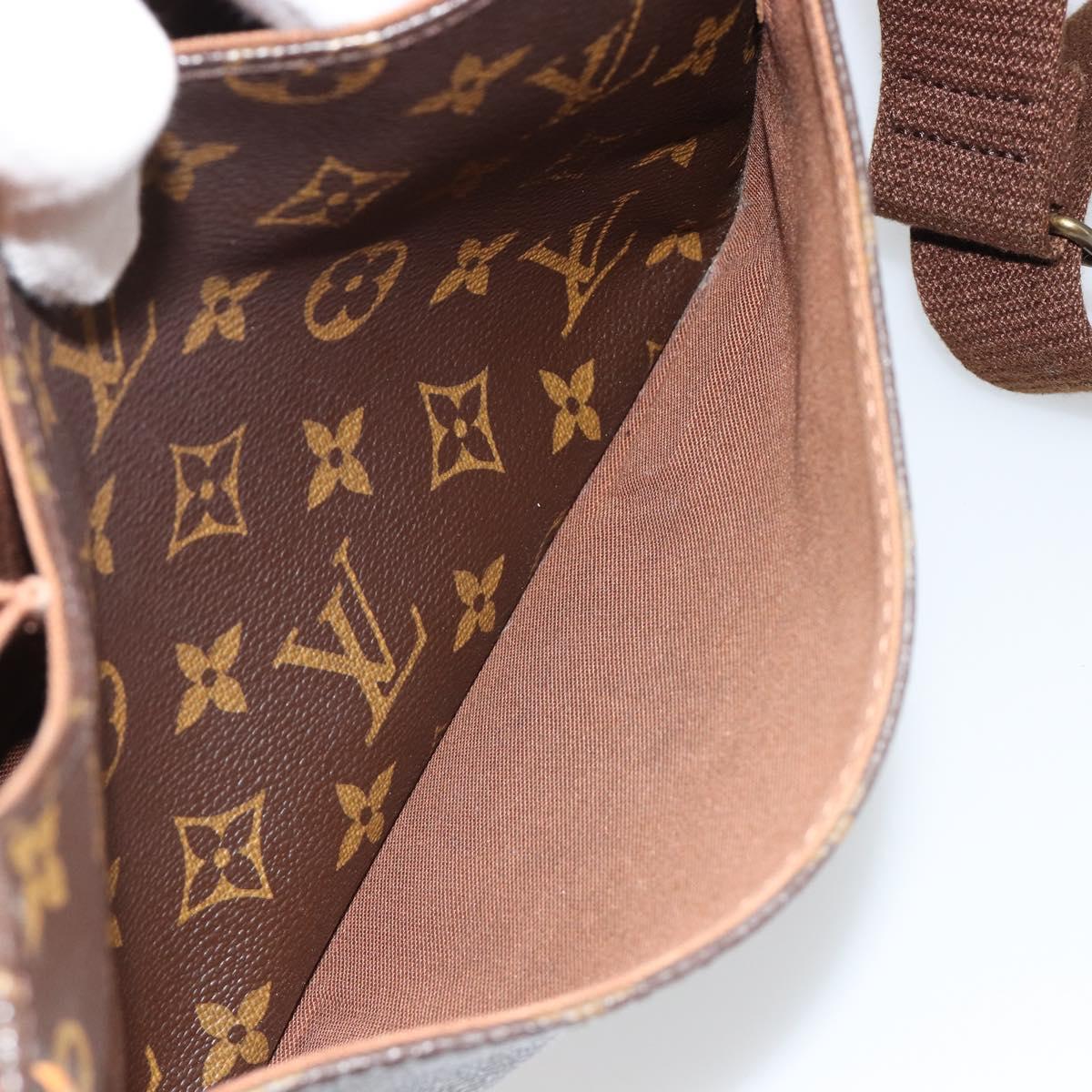 LOUIS VUITTON Monogram Pochette Bosphore Shoulder Bag M40044 LV Auth ar13986