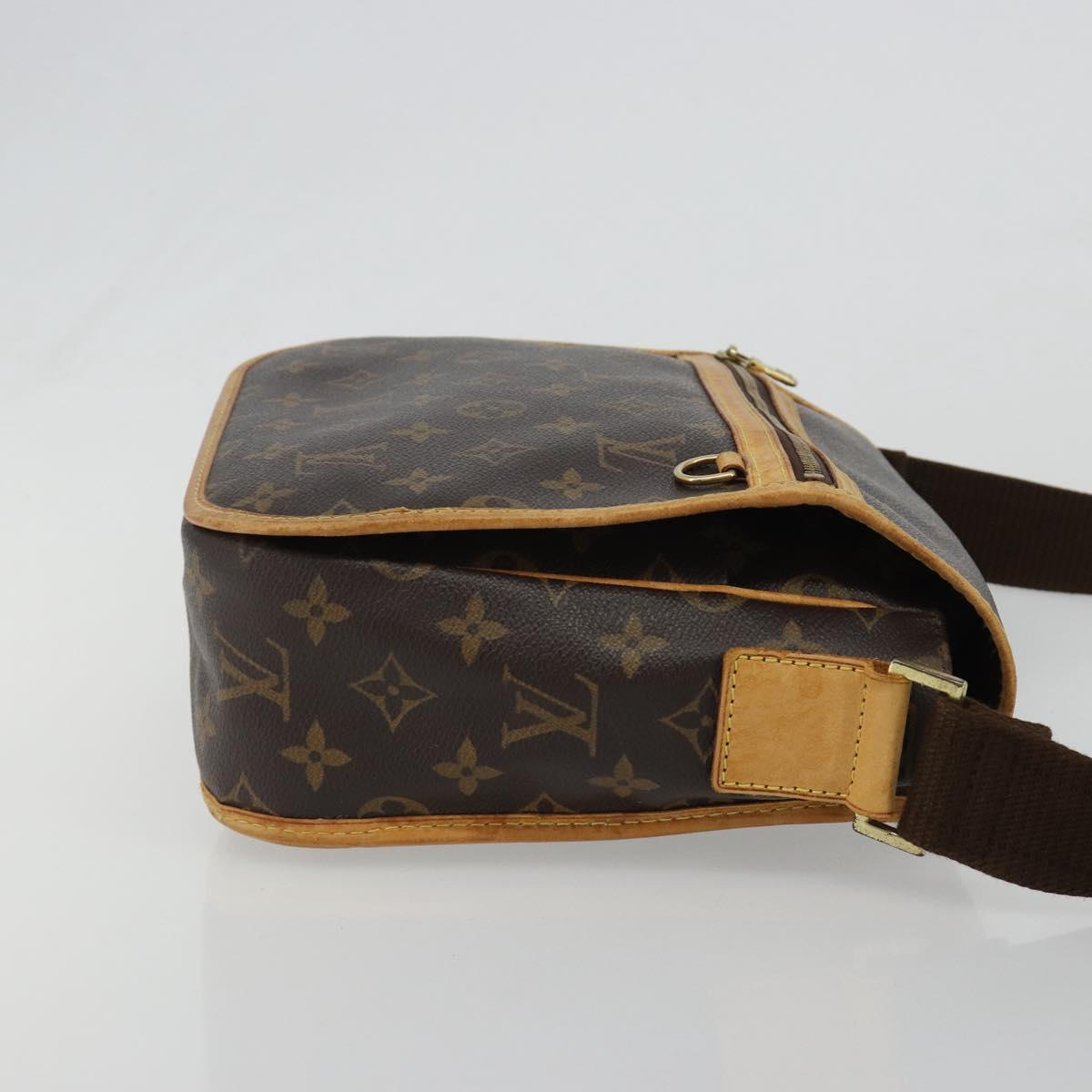 LOUIS VUITTON Monogram Pochette Bosphore Shoulder Bag M40044 LV Auth ar13986