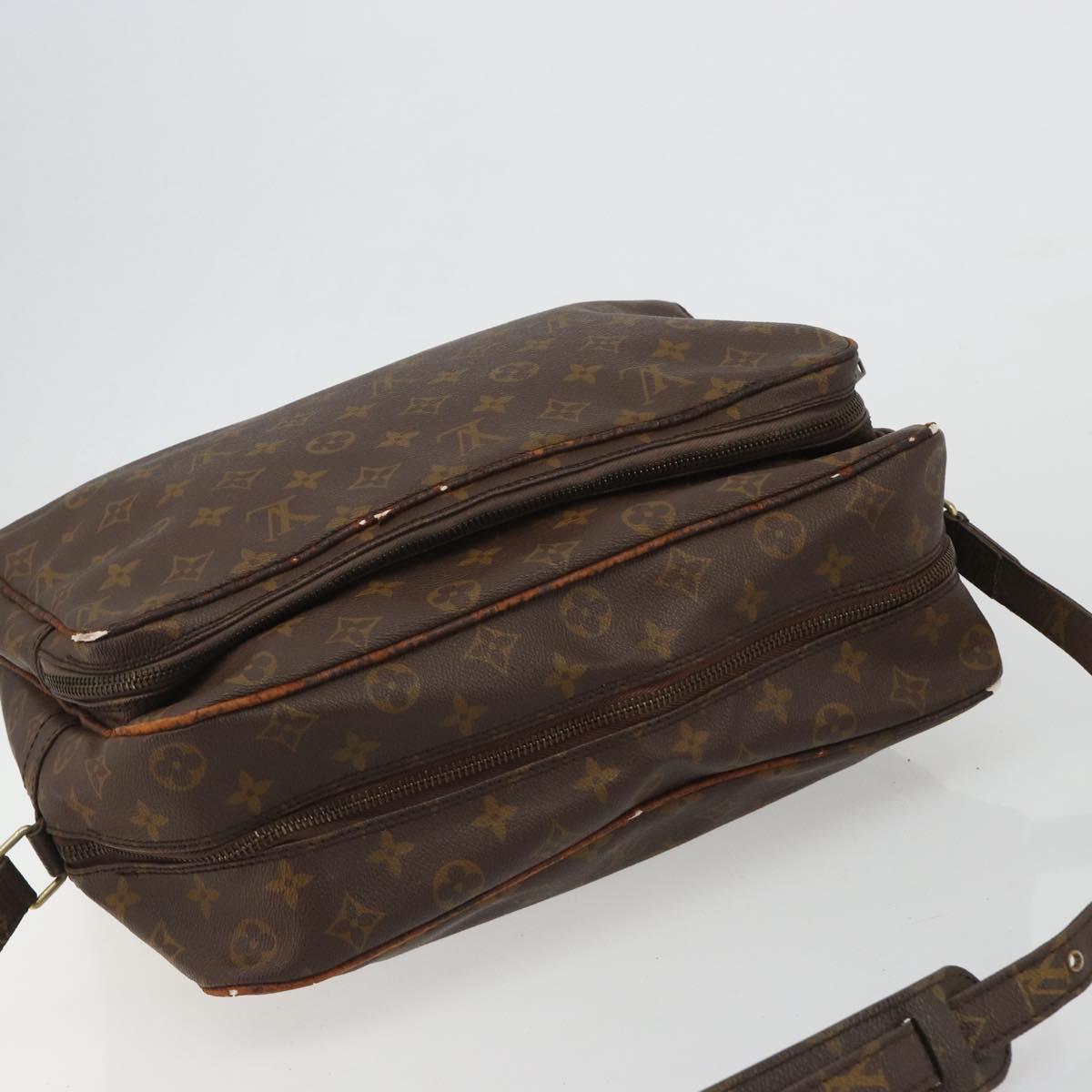 LOUIS VUITTON Monogram Nile GM Shoulder Bag M45242 LV Auth ar14016