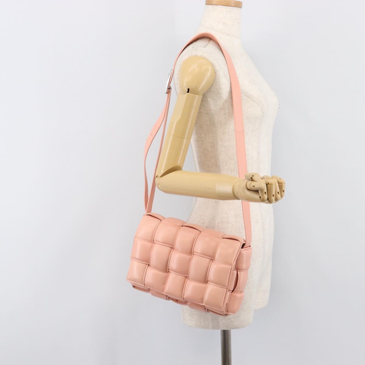 BOTTEGA VENETA MAXI INTRECCIATO Cassette Shoulder Bag Leather Pink Auth ar14228M