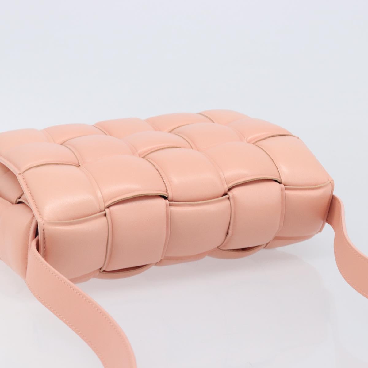 BOTTEGA VENETA MAXI INTRECCIATO Cassette Shoulder Bag Leather Pink Auth ar14228M