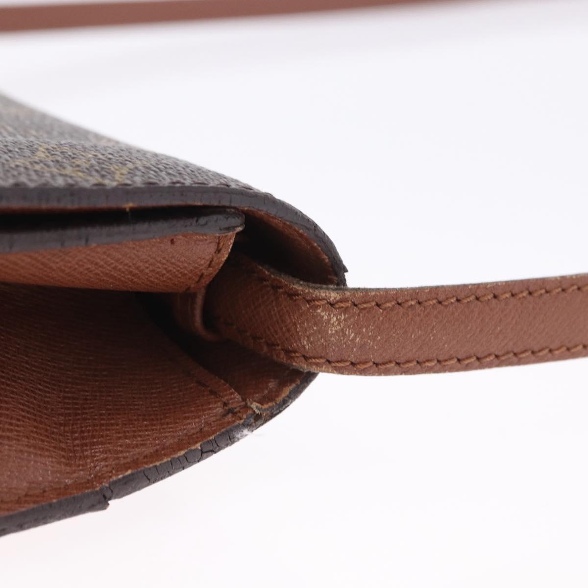 LOUIS VUITTON Monogram Bordeaux 27 Shoulder Bag M51797 LV Auth ar14229