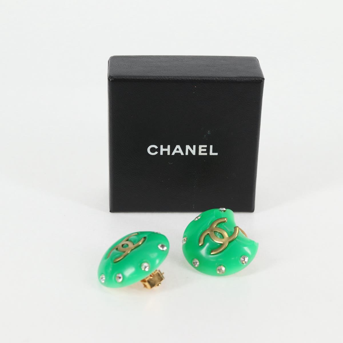 CHANEL Clip-on Earring Gold Tone Green CC Auth ar4783