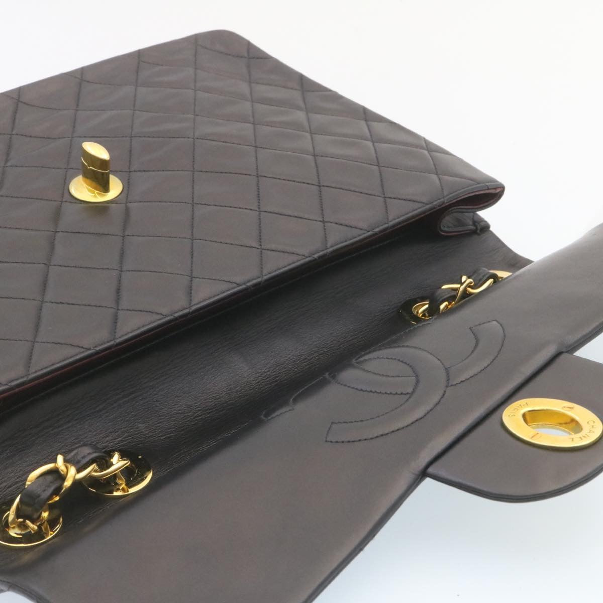 CHANEL Big Matelasse34 Turn Lock Chain Bag Lamb Skin Black Gold CC Auth ar5950SAV