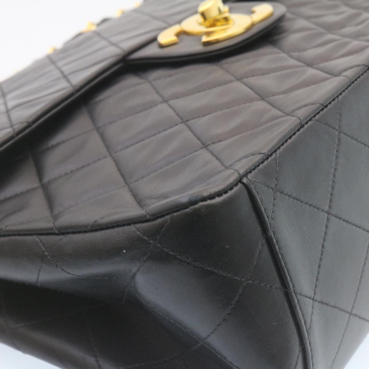 CHANEL Big Matelasse34 Turn Lock Chain Bag Lamb Skin Black Gold CC Auth ar5950SAV