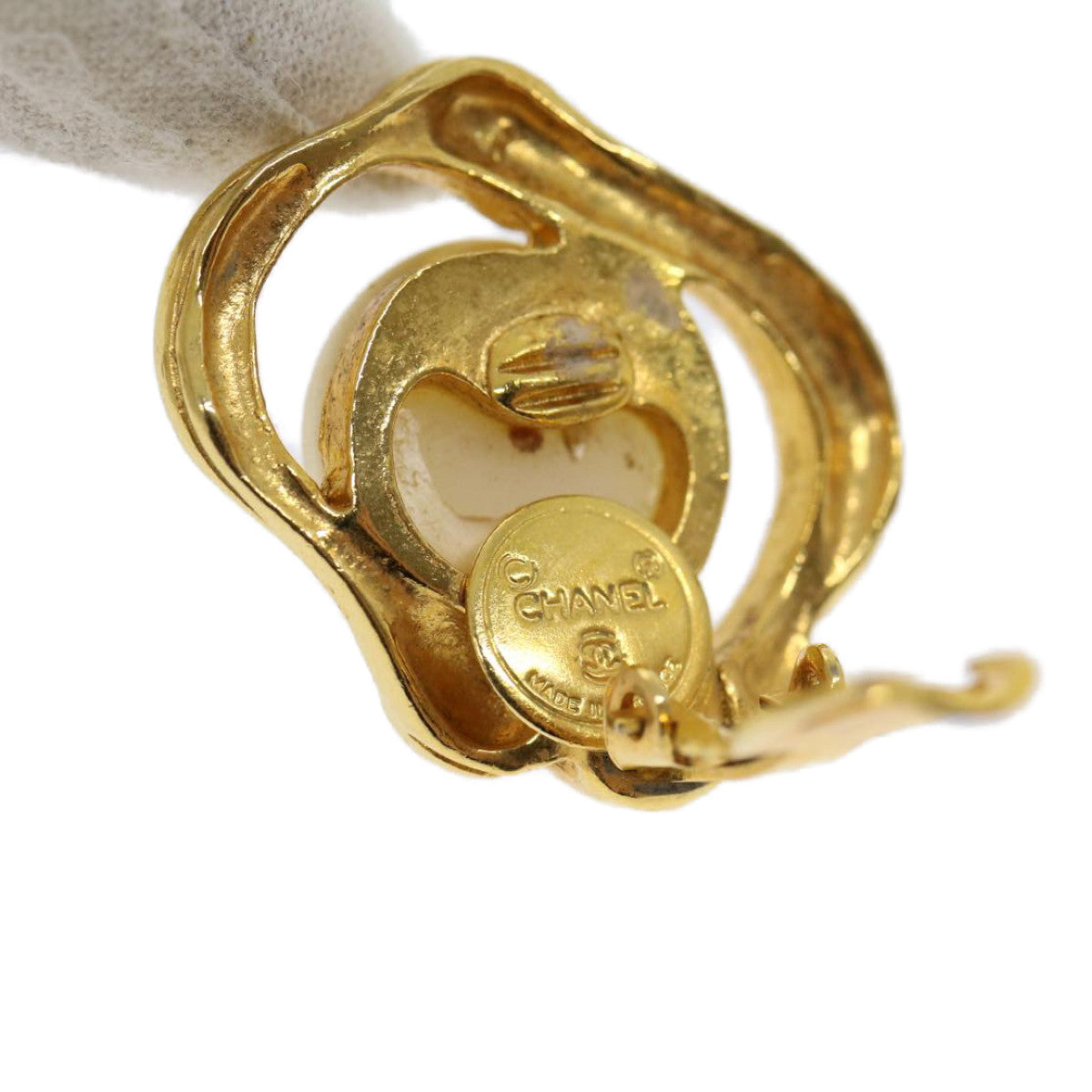 CHANEL Pearl Earring Gold CC Auth ar7353